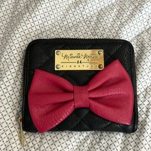 Disney Minnie Mouse small quilted wallet - perfect condition